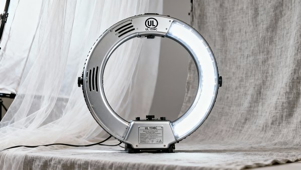 US CPSC Mandates UL 1598C Certification for Wedding Photo LED Ring Lights