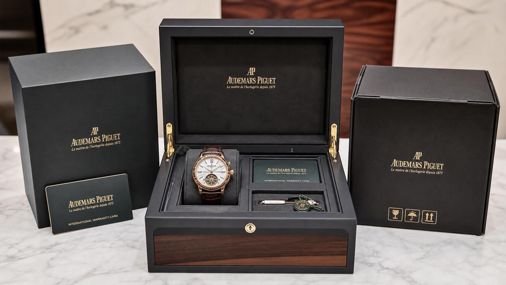 Luxury Watch Packaging Ideas That Protect Value and Elevate Unboxing