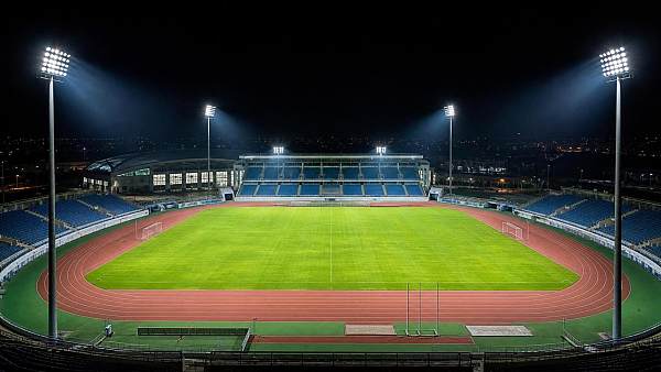 How to Evaluate a Stadium Lights Manufacturer for Glare Control and Uniform Lighting