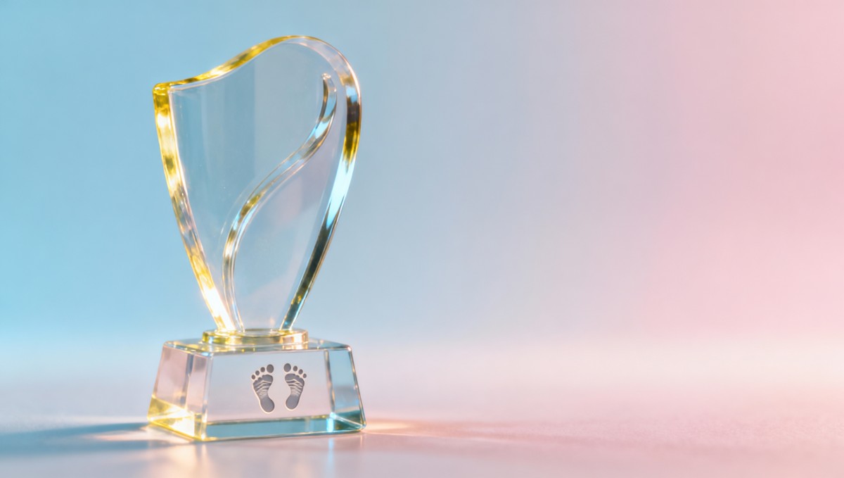 Acrylic award trophies yellow over time — which UV inhibitors actually work in real storage? Acrylic award trophies yellow over time — which UV inhibitors actually work in real storage?