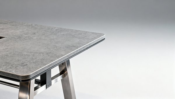 Hotel tables that survive daily wear — and still impress guests