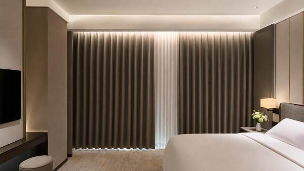Blackout curtains for hotels that block light without trapping heat