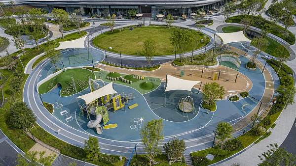 Commercial outdoor playground layouts that age better over time