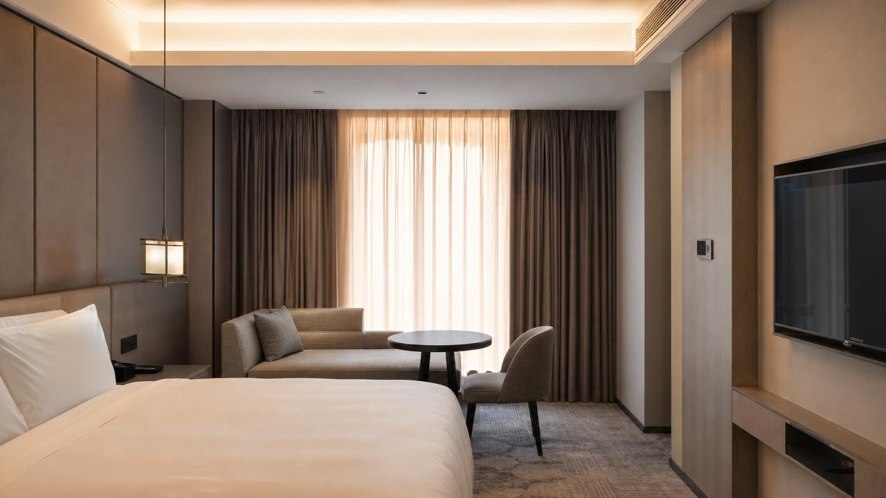 Do blackout curtains for hotels Cut Energy Costs?
