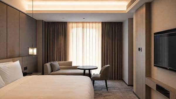 Do blackout curtains for hotels Cut Energy Costs?