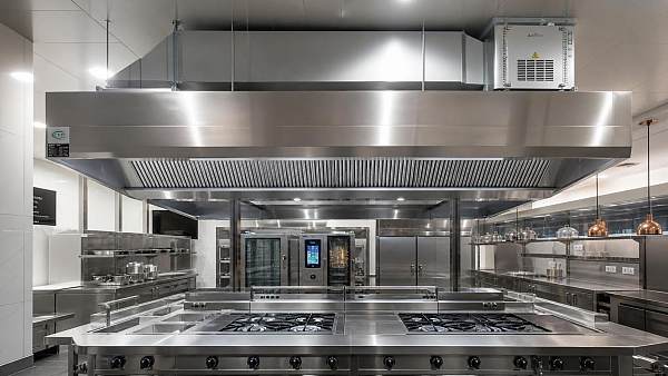 Stainless Steel Kitchen Ventilation Systems: Key Specifications for Commercial Projects