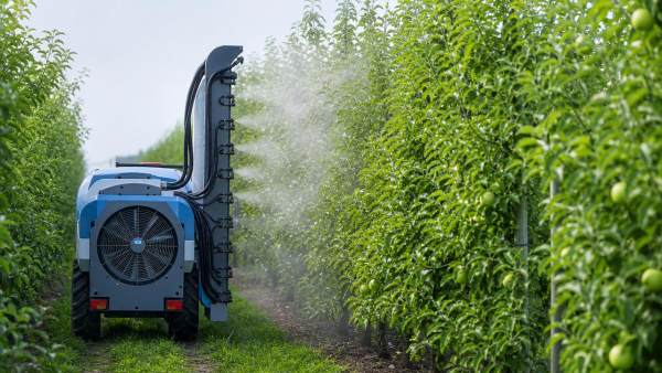 Orchard mist sprayers and drift control in high-density planting