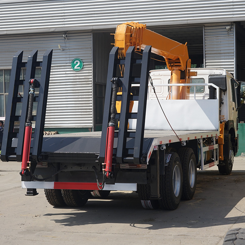 Used & Remanufactured Truck-mounted Crane Truck With Boom 6X4