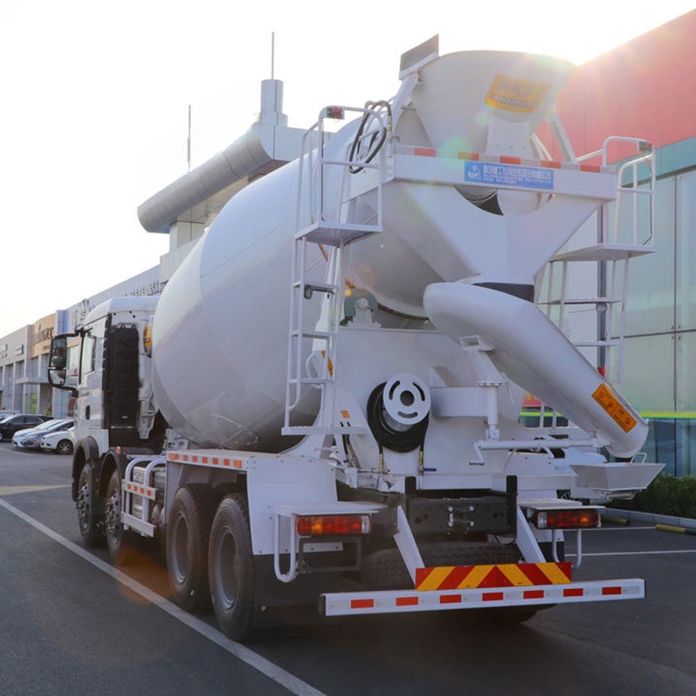 3 Used & Remanufactured HOWO T5G 8×4 Concrete Mixer Truck 8x4