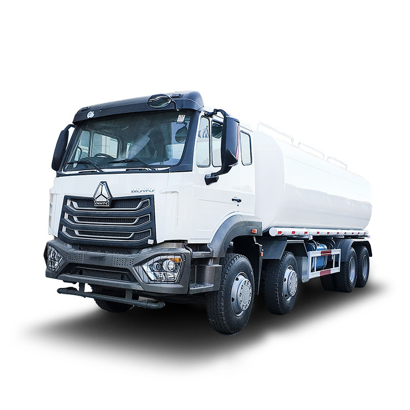 Used & Remanufactured HOWO NX 8X4 Water Tank Truck