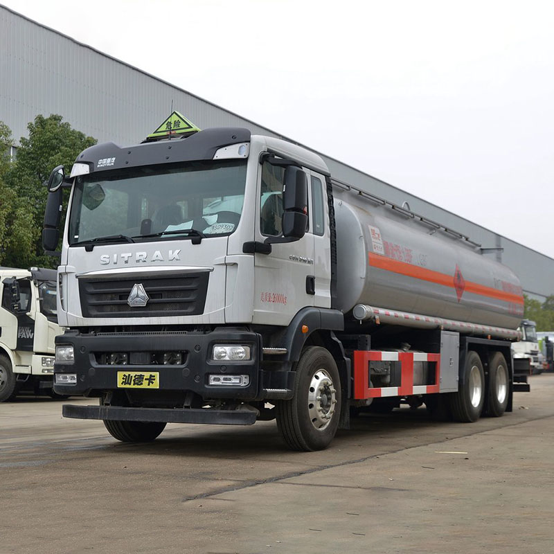 Used SITRAK 6x4 Water Tank Truck 371HP 10-Wheel