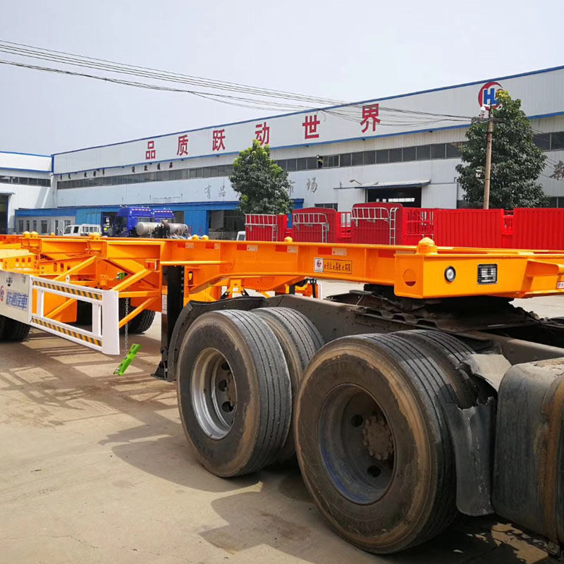 1 Used Liangshan Yuetong 8-13m series containerized semi-trailer