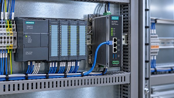 Smart Industrial Edge Devices: Key Criteria for Legacy PLC Integration