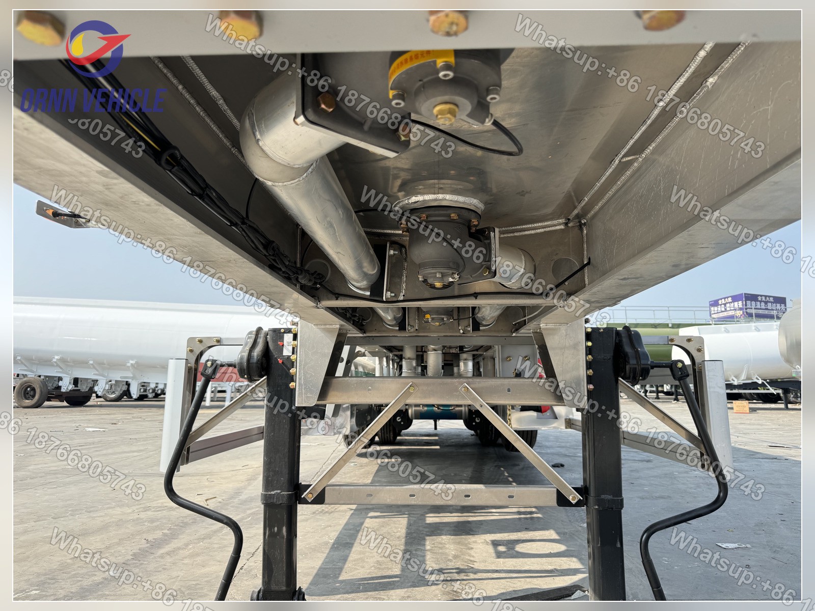 45 m³ 7-Compartment Polished Aluminum Alloy Fuel Tanker