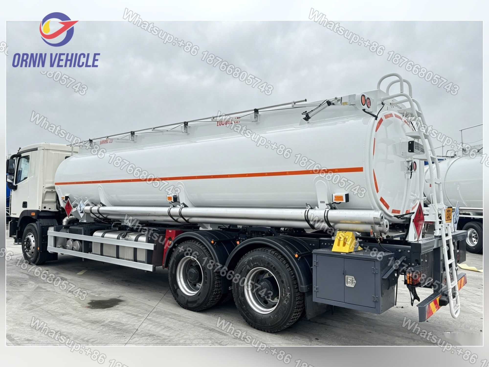 20 m³ 2-Compartment Fuel Tanker Truck 20 m³ 2-Compartment Fuel Tanker Truck