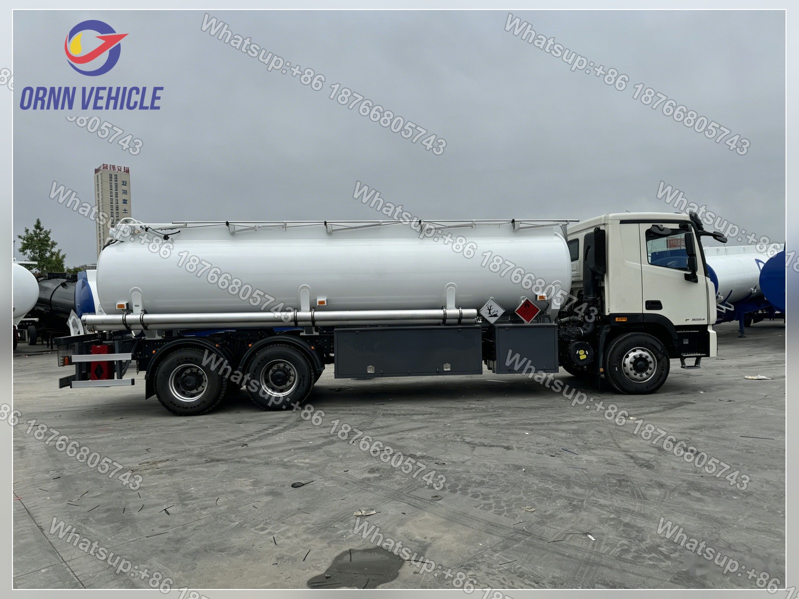 20 m³ 2-Compartment Fuel Tanker Truck