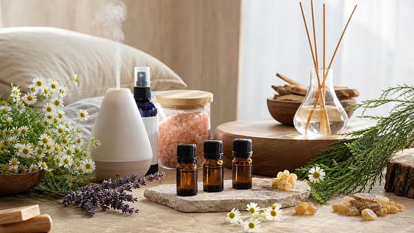 Essential Oils for Anxiety Relief: Which Scents Are Used for Sleep, Stress, and Tension?