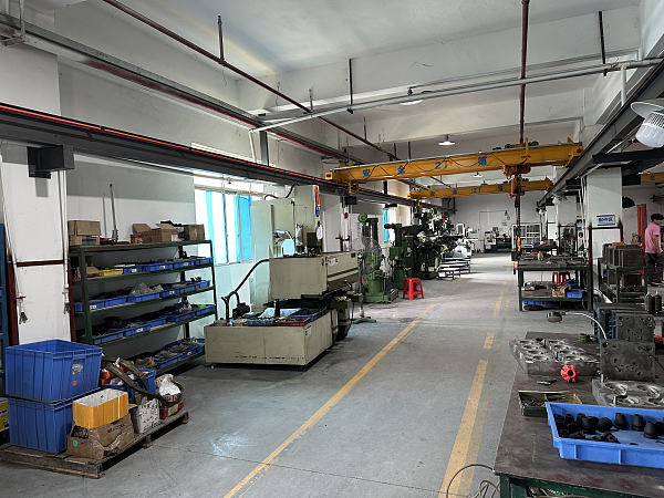 4 Mold Development Center