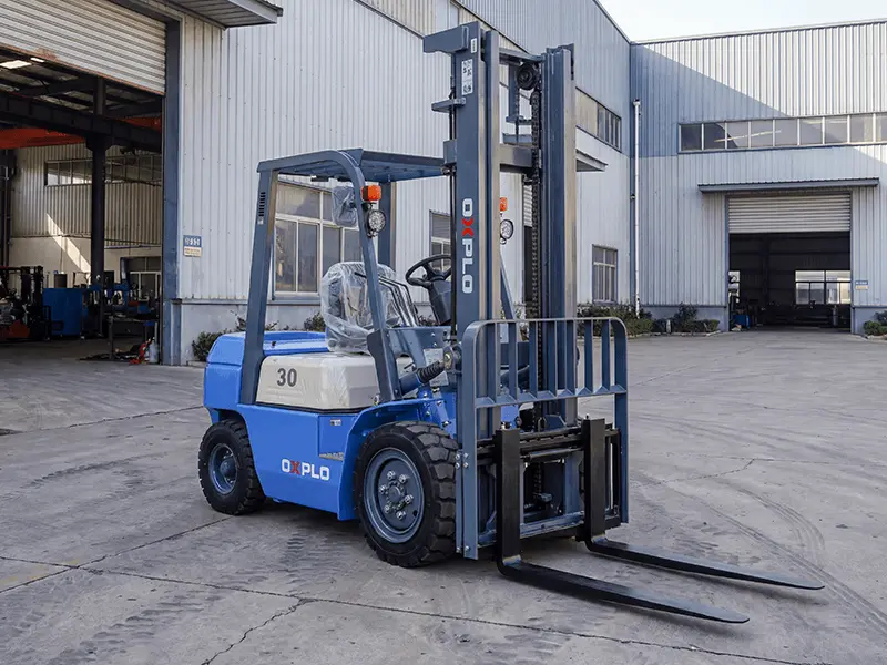 Counterbalance Forklift vs. Reach Truck: Which Is Right for Your Warehouse in Thailand?