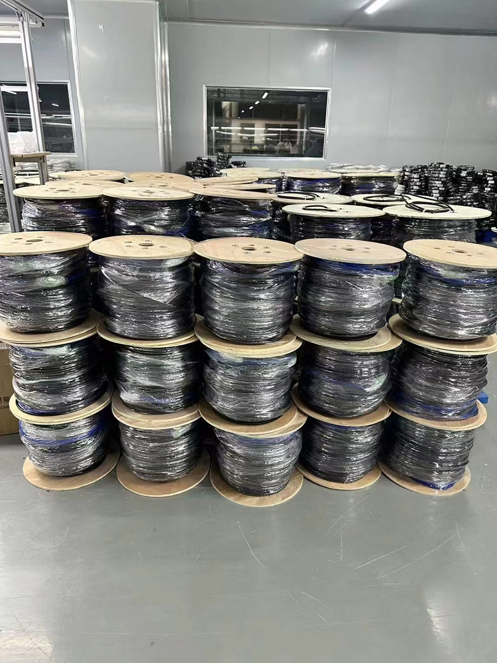 warehouse-fiber-optic-cable-drum-stock-packing