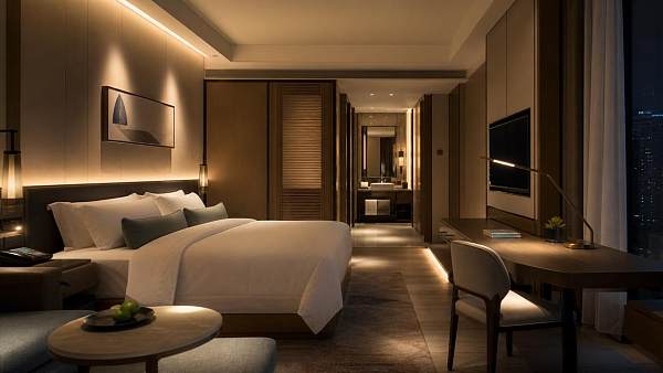 What smart lighting for hotels improves guest comfort most