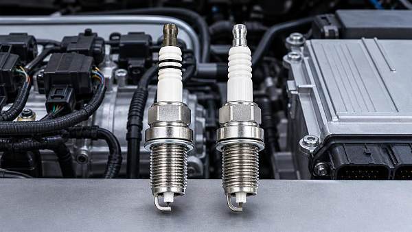 Resistor Spark Plugs vs Standard Plugs: What’s the Difference and When to Use Each