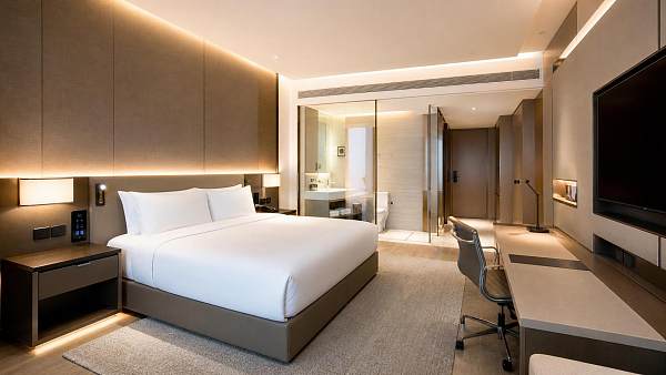 Hospitality Design Benchmarks Metrics Explained: Which KPIs Matter for Guestroom Upgrades?