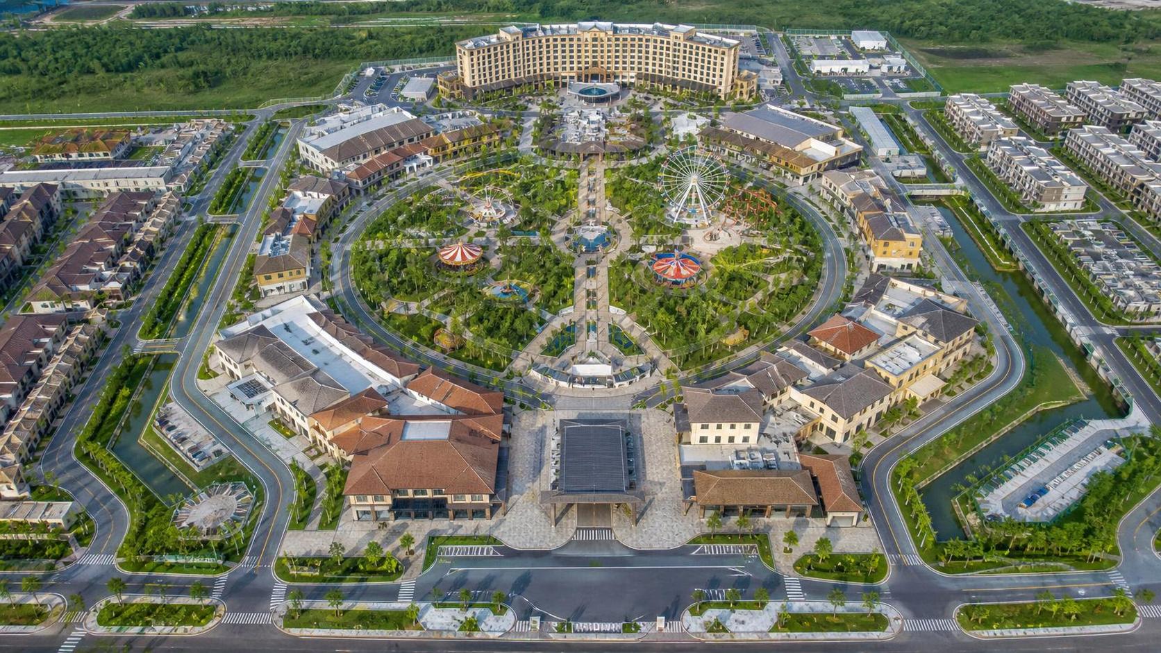 How to Plan Theme Park Infrastructure for Mixed-Use Developments