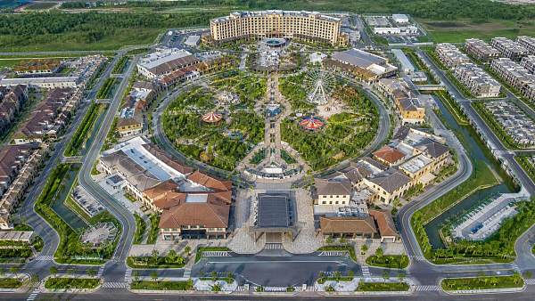 How to Plan Theme Park Infrastructure for Mixed-Use Developments