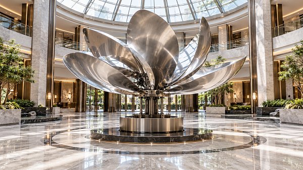 Buyer’s Guide to Kinetic Art: Choosing Safe, Durable Pieces for Public Spaces