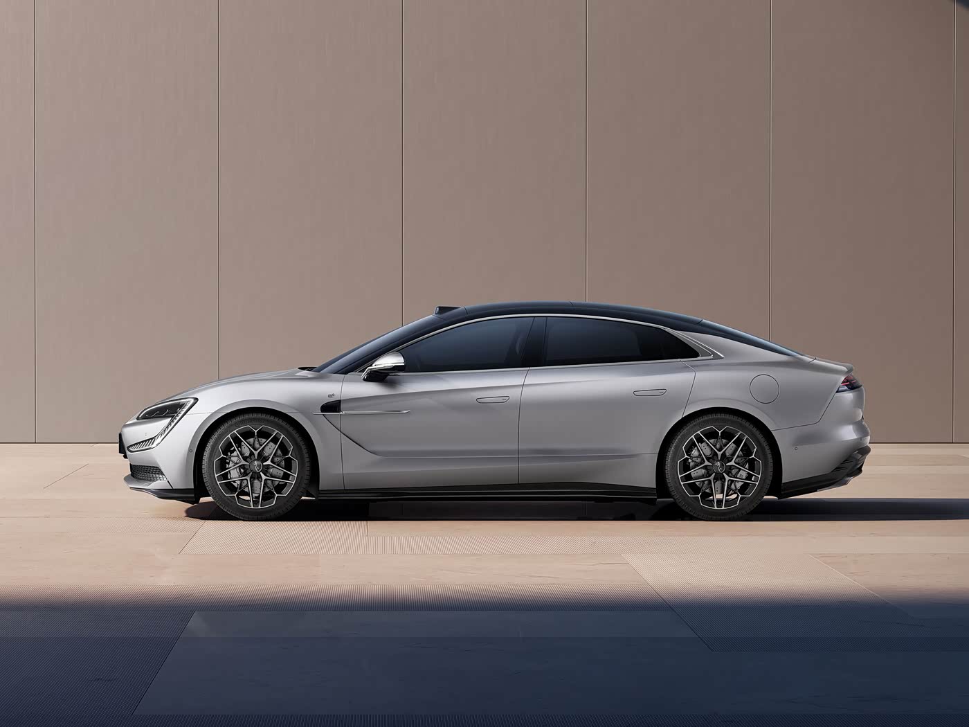 U7 PHEV
