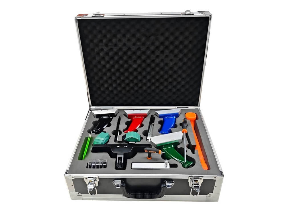 Pre-Insulated Duct Cutting Tool Kit