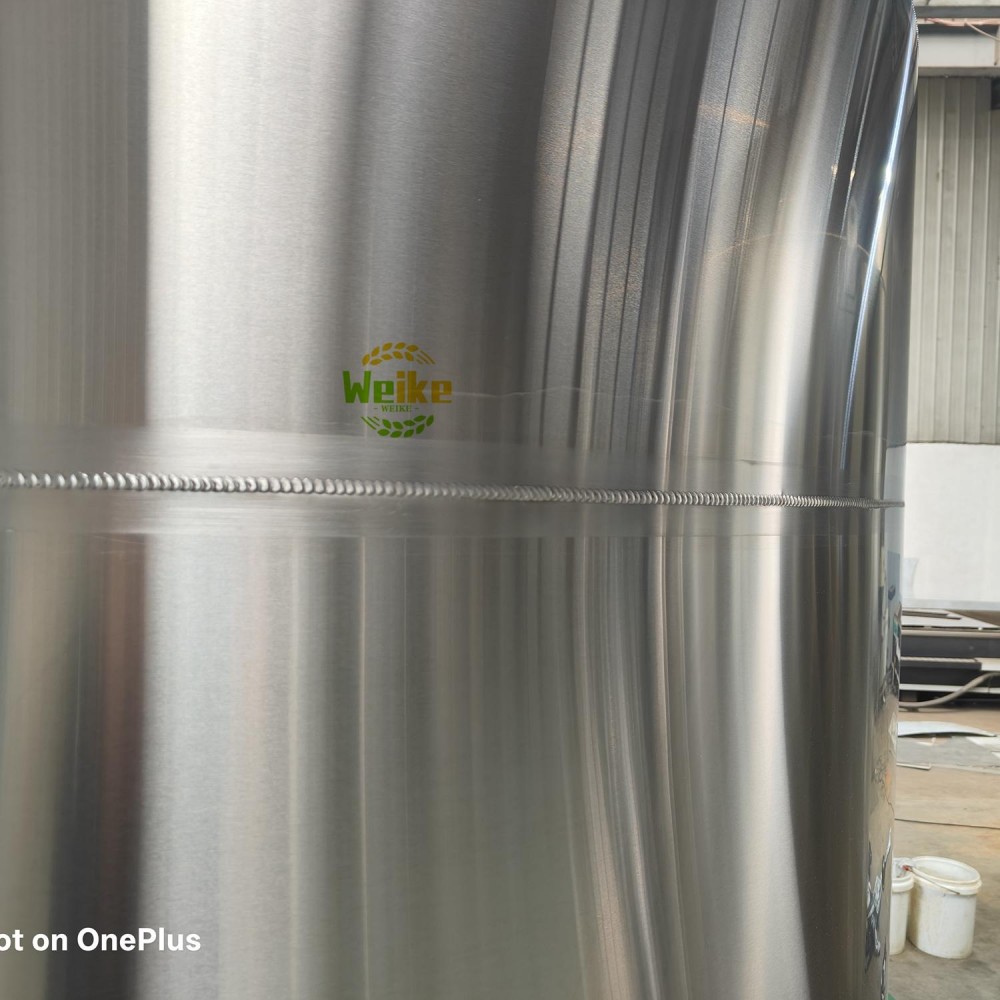 Cuves de stockage de vin de 7500L pour domaine viticole