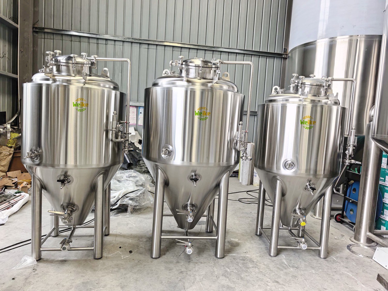 コニカルビール発酵槽 | ステンレス製醸造発酵タンク