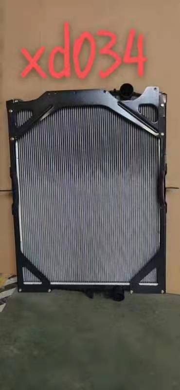 XD034 沃尔沃卡车散热器