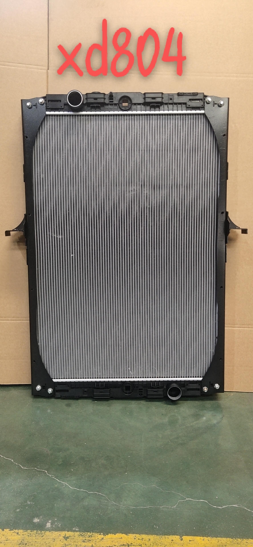 XD804 DAF卡车散热器