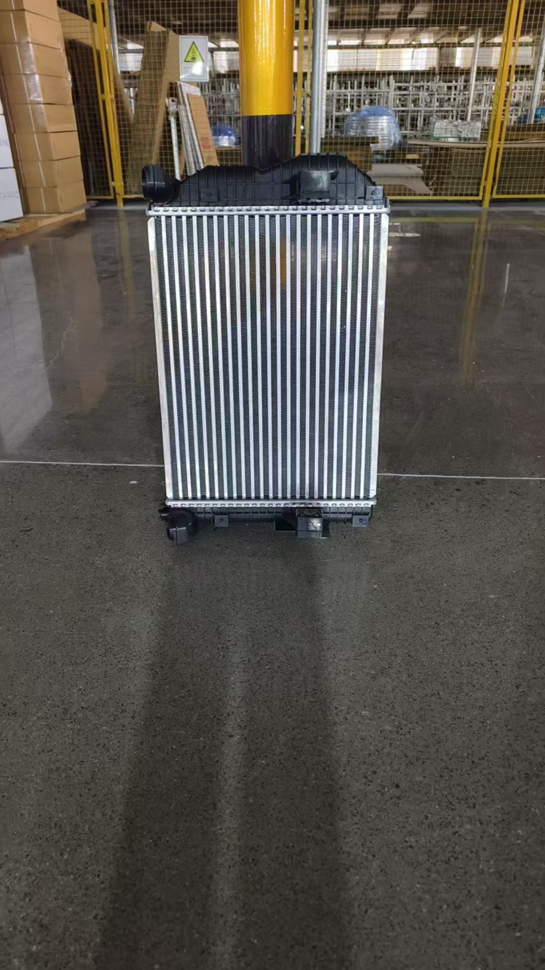 XD331 INTERCOOLER PARA MERCEDES-BENZ