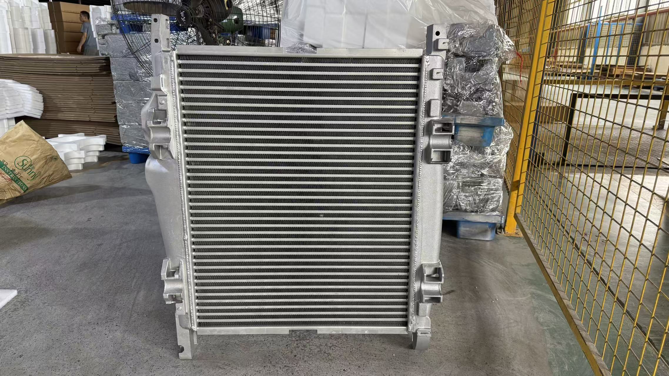 RADIADOR XD332 PARA MERCEDES-BENZ