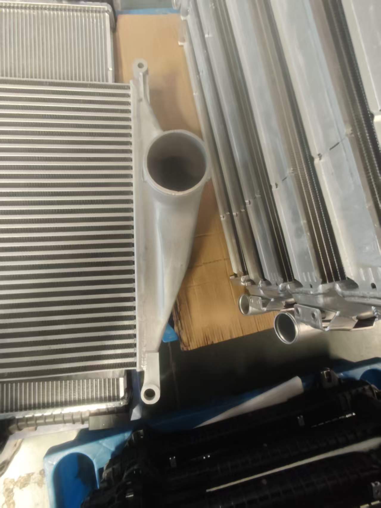 INTERCOOLER DE CAMIÓN XD70303 PARA FREIGHTLINER