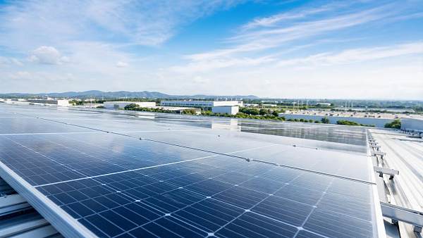 High-efficiency photovoltaic solar panels: what lifts output?
