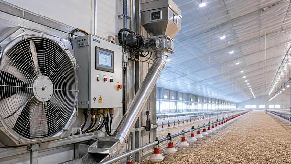 What is driving the poultry equipment repair and maintenance services market?