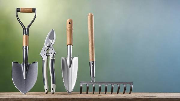 How to spot durable outdoor garden tools that last