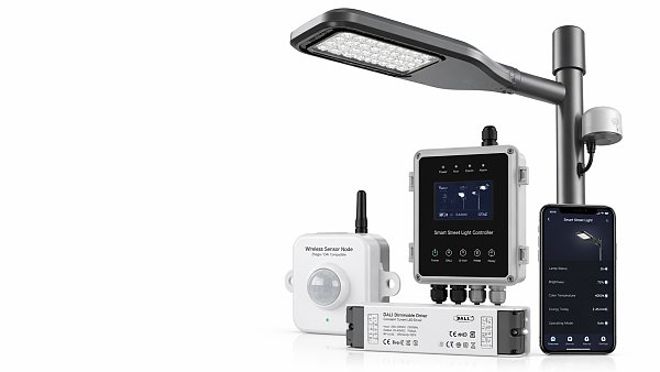 Smart street light controller: which type fits best?