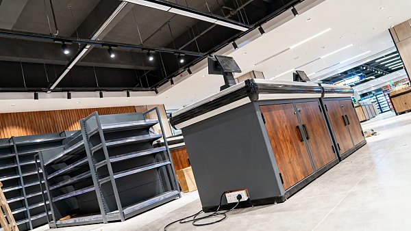 Retail Fixtures Installation: 7 Costly Site Mistakes to Avoid