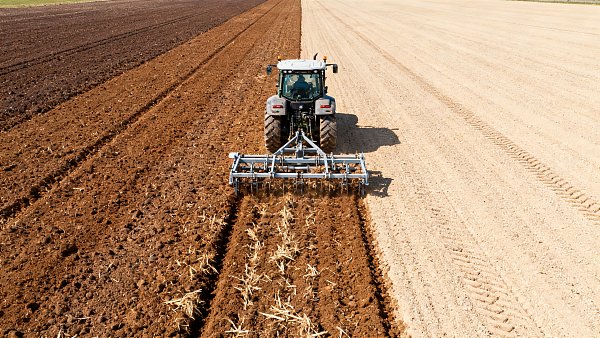 Tillage Equipment Selection Guide for Soil Type, Fuel Use, and Field Efficiency