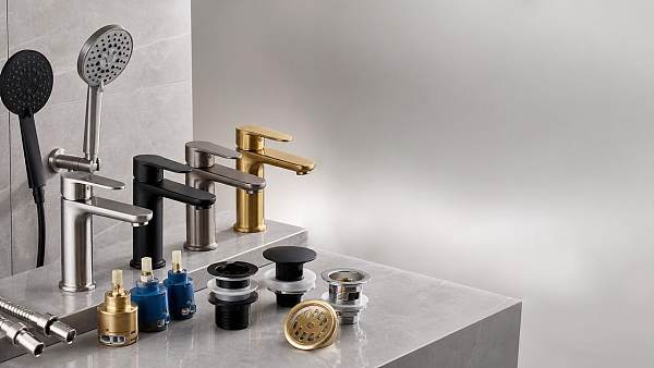 Bathroom Fixtures Buying Guide: Materials, Finishes, and Installation Factors