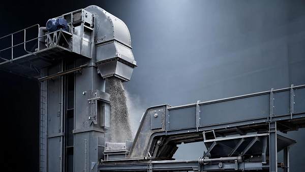 Bucket Elevator Discharge Height: How to Size It for Stable Flow Bucket Elevator Discharge Height: How to Size It for Stable Flow