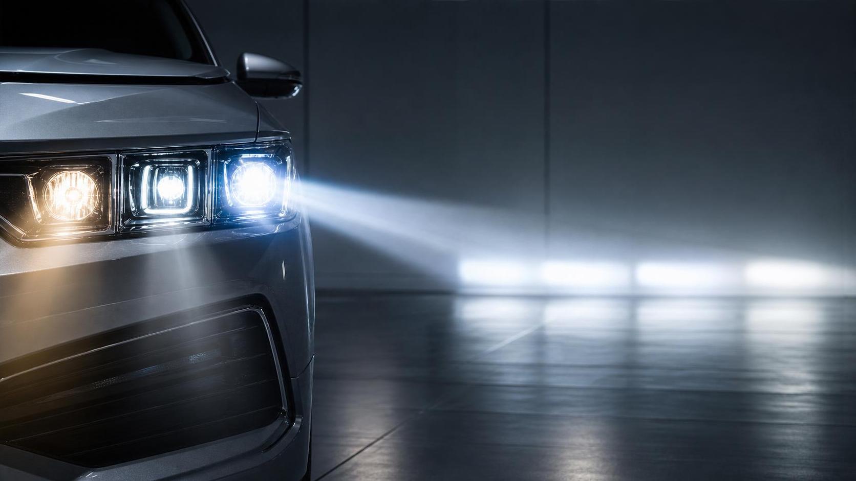 Car Lighting Buying Guide: Halogen vs LED vs HID for Cost and Visibility