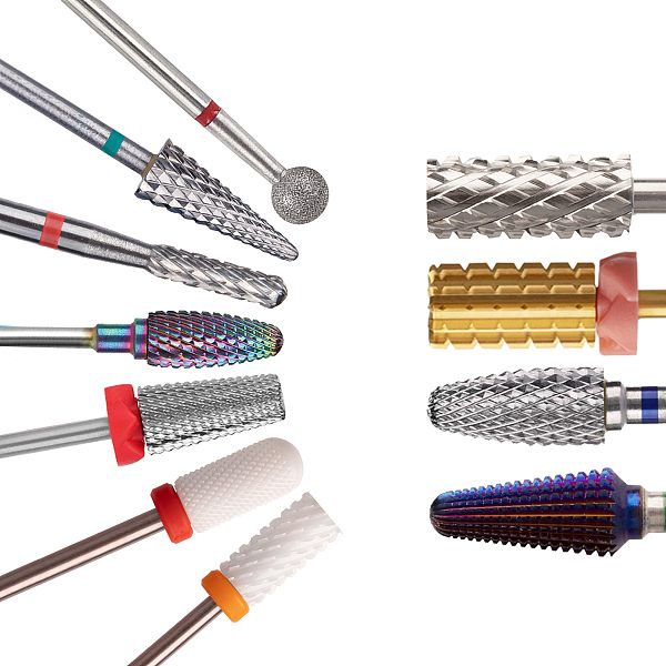 Must-Have Items for Nail Technicians: A Practical Checklist for Daily Salon Work