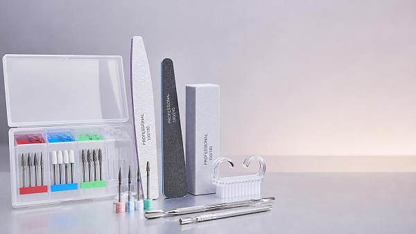 Essential tools for manicures that help improve service consistency